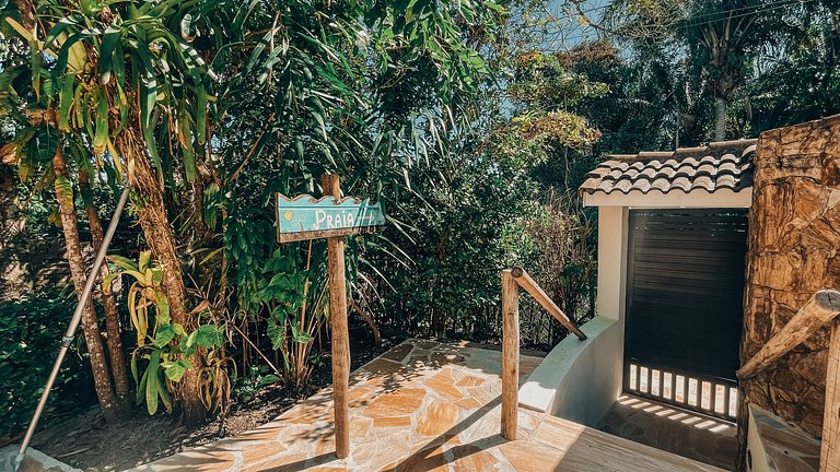 Casa 9325 - Com alma de fazenda e a poucos passos do mar