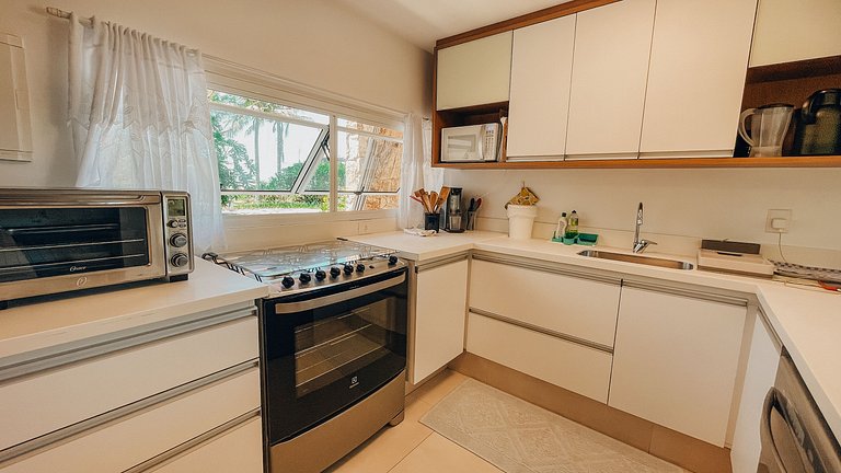 Casa 9524 - Pé na Areia e Vista para o Mar – Condomínio Pont