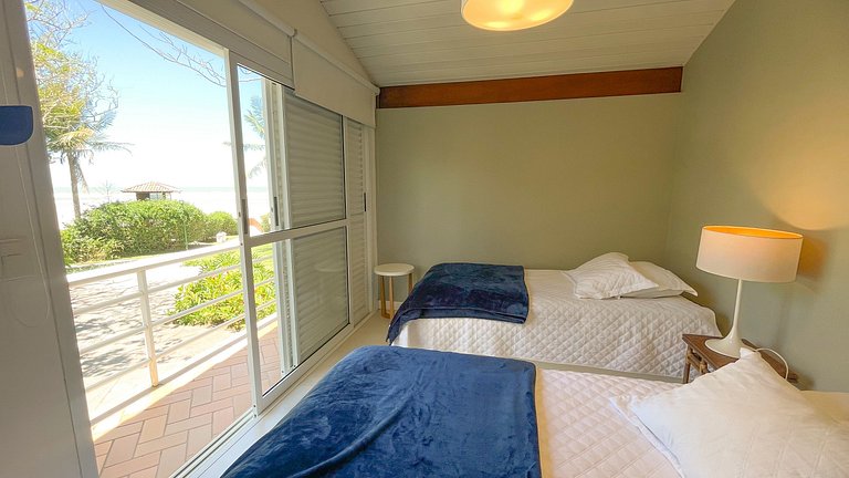 Casa 9524 - Pé na Areia e Vista para o Mar – Condomínio Pont