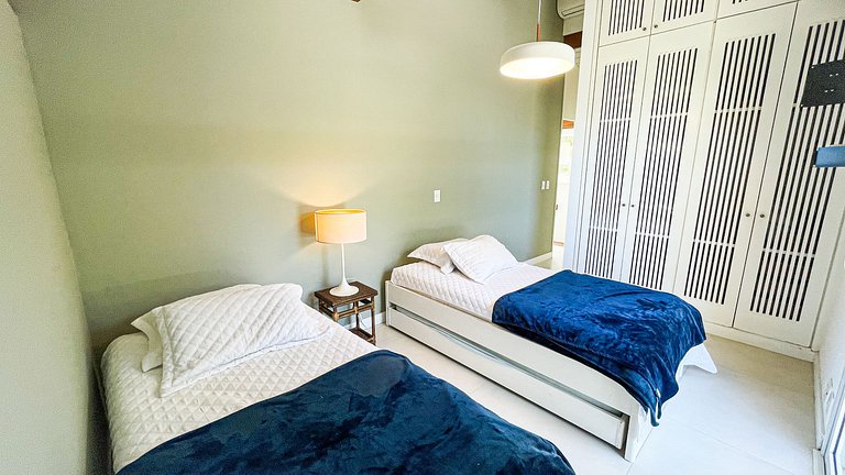 Casa 9524 - Pé na Areia e Vista para o Mar – Condomínio Pont