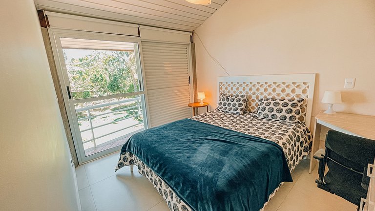 Casa 9524 - Pé na Areia e Vista para o Mar – Condomínio Pont