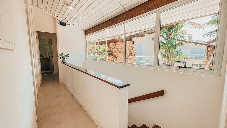 Casa 9524 - Pé na Areia e Vista para o Mar – Condomínio Pont