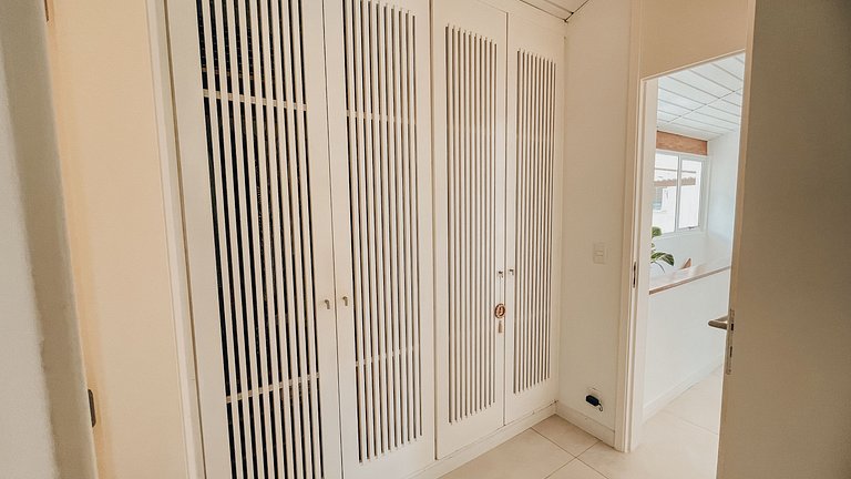 Casa 9524 - Pé na Areia e Vista para o Mar – Condomínio Pont