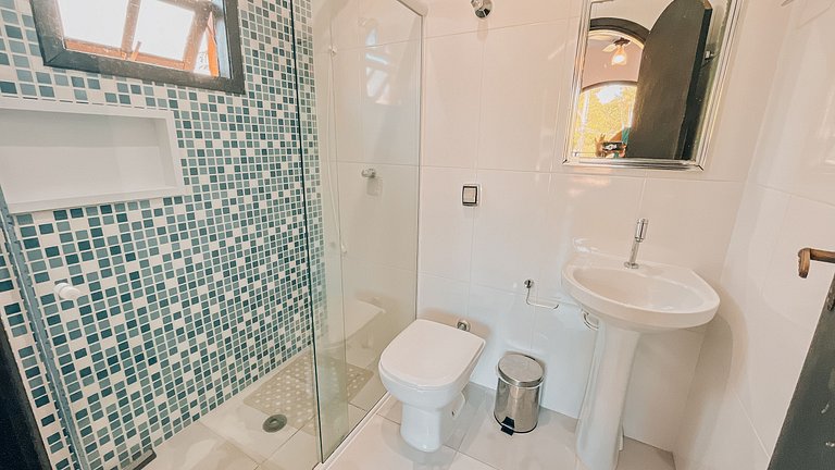 Casa 9926 - Sobrado de esquina com 4 suítes, piscina climati