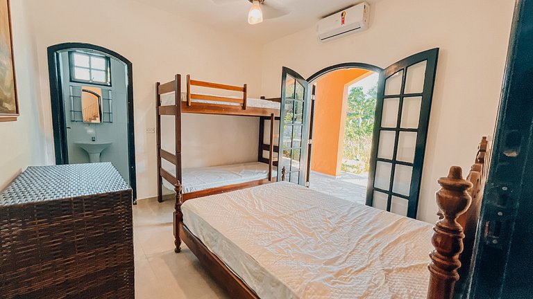 Casa 9926 - Sobrado de esquina com 4 suítes, piscina climati