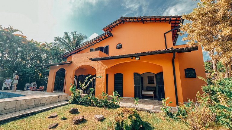 Casa 9926 - Sobrado de esquina com 4 suítes, piscina climati