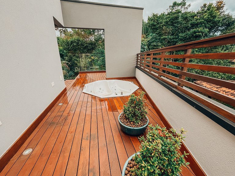 Casa 2322 - Sofisticação e Conforto: Jacuzzi com Vista + Pis
