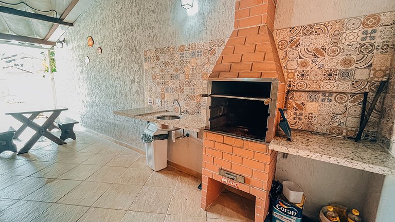 Casa 1126 -Térrea, ensolarada, com piscina, churrasqueira e