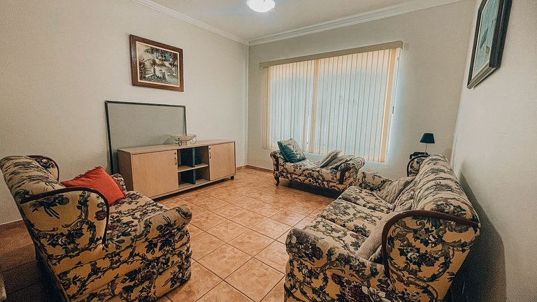 Casa com piscina e 3 suítes | Praia de Guaratuba
