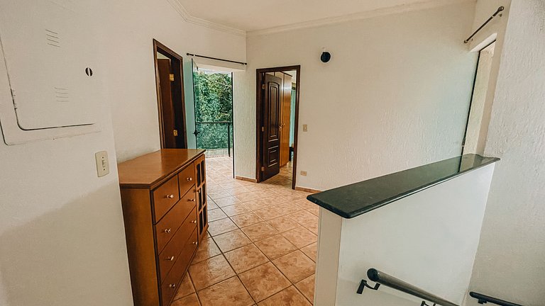 Casa com piscina e 3 suítes | Praia de Guaratuba