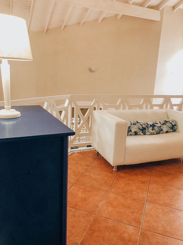 Piscina, muito espaço a 200m da praia