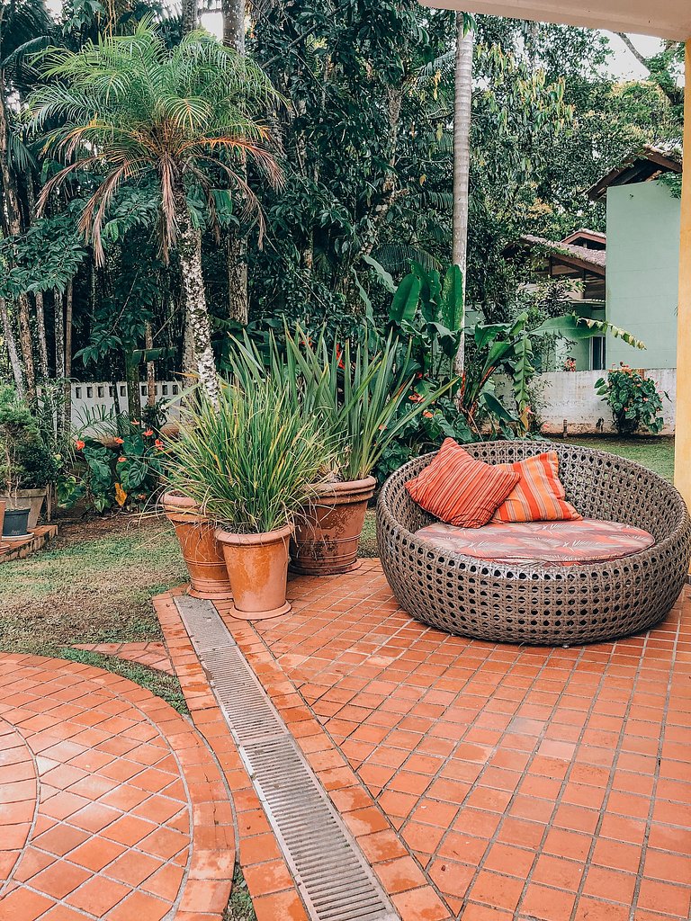 Piscina, muito espaço a 200m da praia