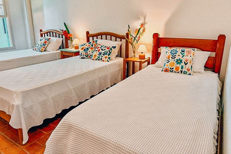 Casa 2522 - 5 quartos com trilha exclusiva para praia