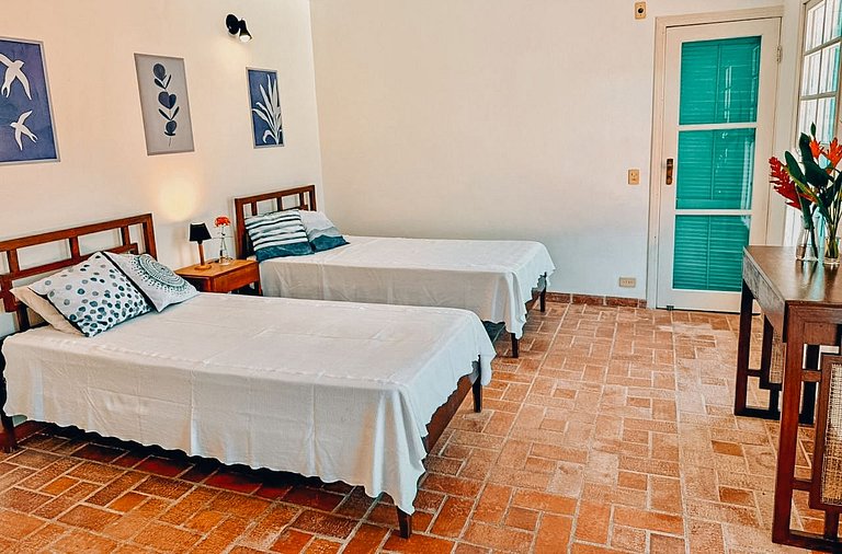 Casa 2522 - 5 quartos com trilha exclusiva para praia