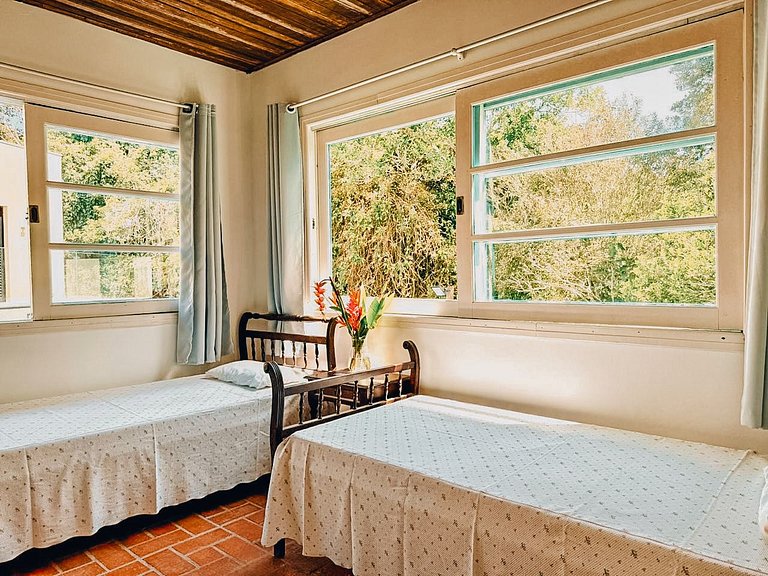 Casa 2522 - 5 quartos com trilha exclusiva para praia