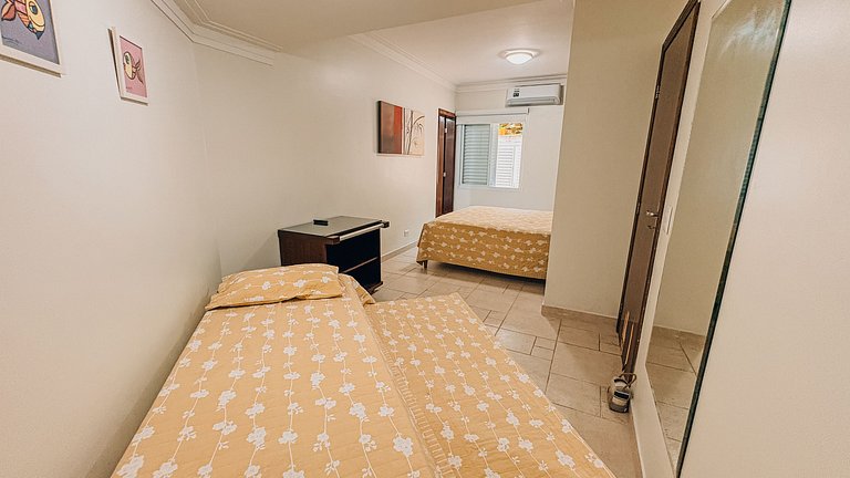 Casa com piscina a 130 m da praia | Guaratuba, Bertioga SP