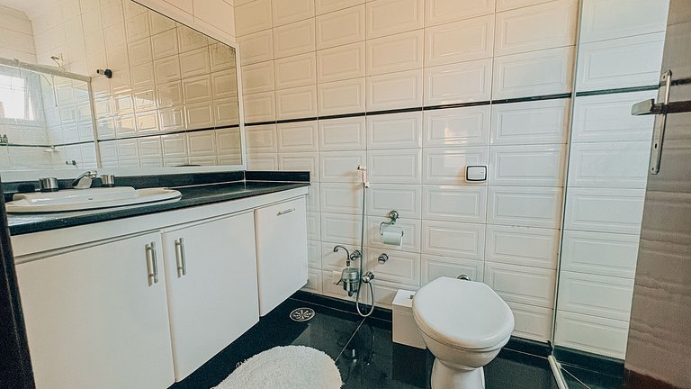 Casa com piscina a 130 m da praia | Guaratuba, Bertioga SP
