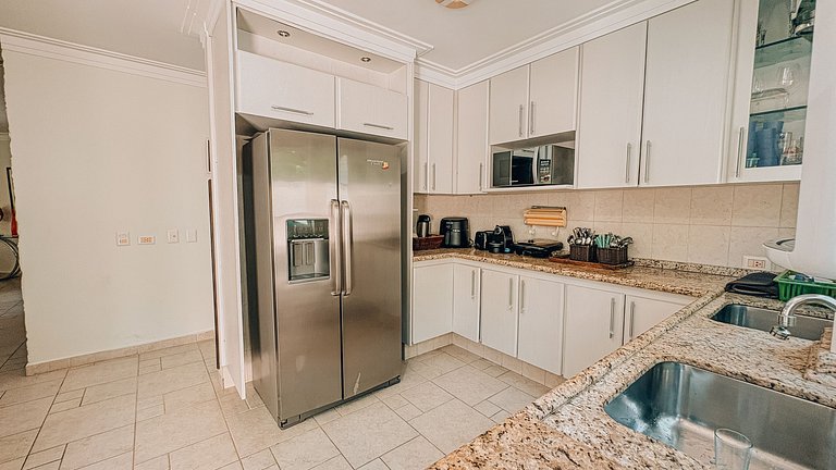 Casa 1726 - Casa com Trilha Exclusiva para a Praia + Área Go