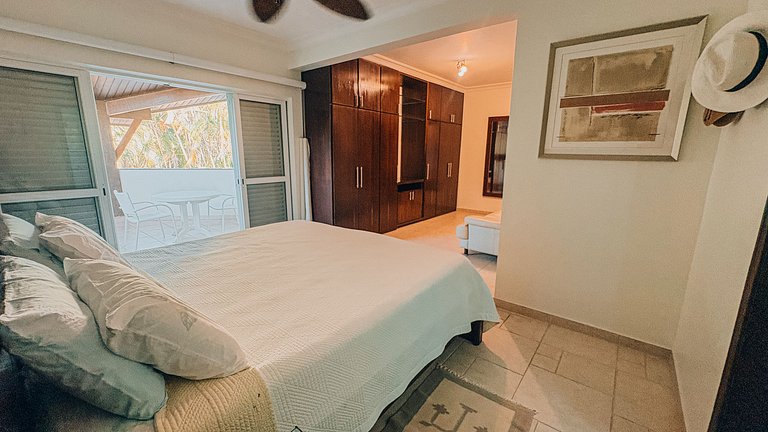 Casa 1726 - Casa com Trilha Exclusiva para a Praia + Área Go