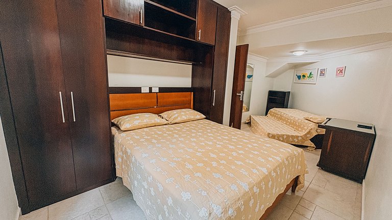 Casa com piscina a 130 m da praia | Guaratuba, Bertioga SP