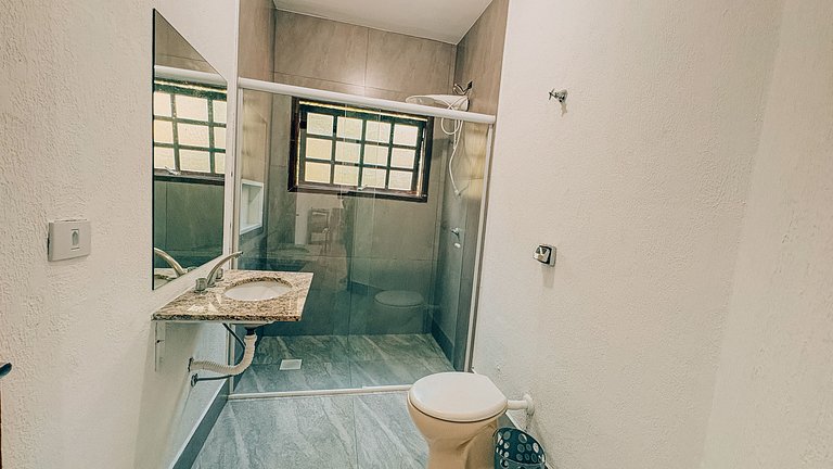 Casa à venda com 4 dormitórios | Guaratuba, Bertioga SP
