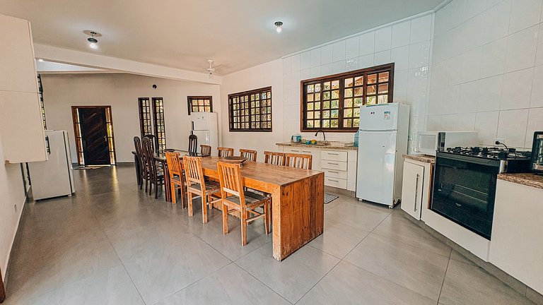Casa à venda com 4 dormitórios | Guaratuba, Bertioga SP