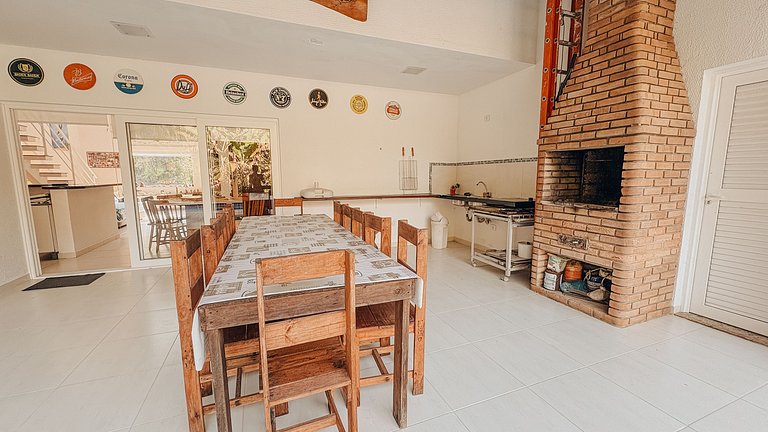 Casa 1926 - Casa com pé direito duplo, muita luz natural e p