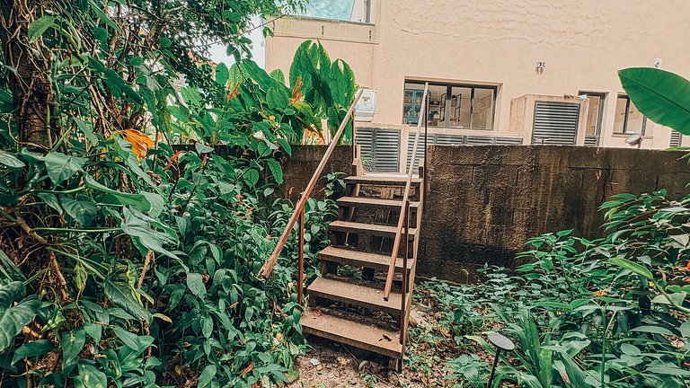 Casa 2426 - Sofisticação entre a natureza, com piscina aquec