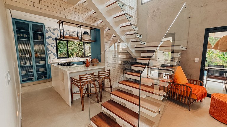 Casa 2426 - Sofisticação entre a natureza, com piscina aquec