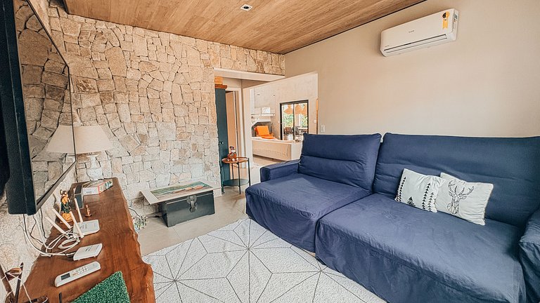 Casa 2426 - Sofisticação entre a natureza, com piscina aquec