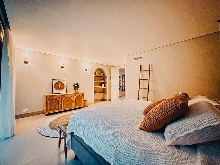 Casa 5124 - Novíssima, 5 suítes na melhor localização da Riv