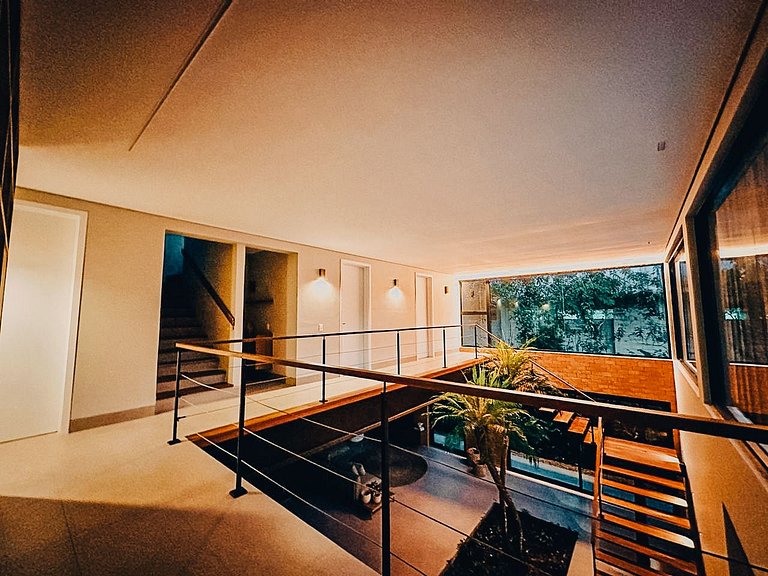 Casa 5124 - Novíssima, 5 suítes na melhor localização da Riv