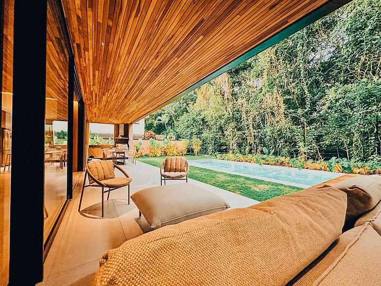 Casa 5124 - Novíssima, 5 suítes na melhor localização da Riv