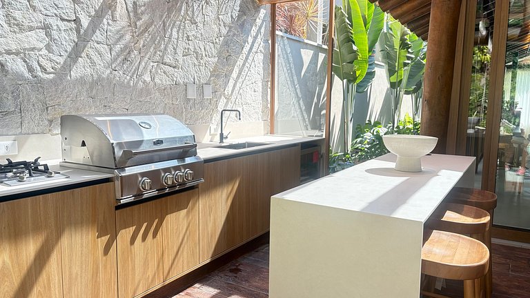 Casa 2526 - Piscina orgânica aquecida e 5 suítes na Riviera