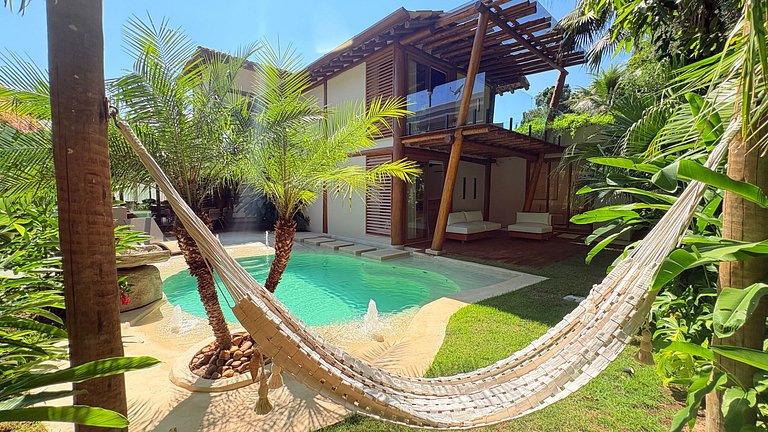 Casa 2526 - Piscina orgânica aquecida e 5 suítes na Riviera