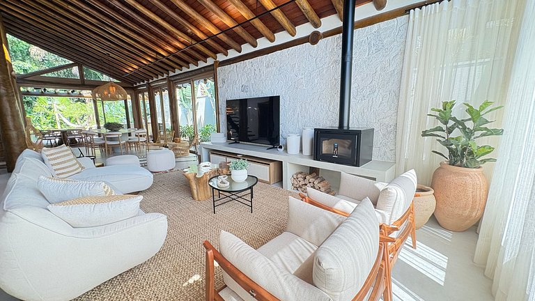 Casa 2526 - Piscina orgânica aquecida e 5 suítes na Riviera