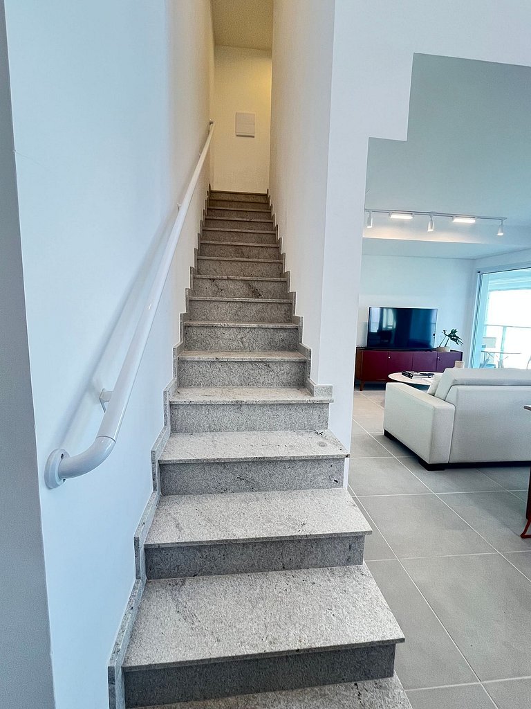 Cobertura duplex para temporada | Jardim São Lourenço SP  Me