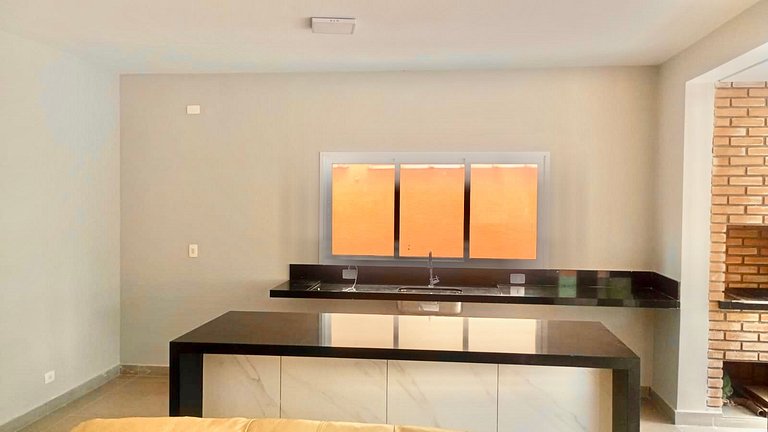 Casa 1626 | 3 dormitórios • 140 m² construídos • Praia de Gu