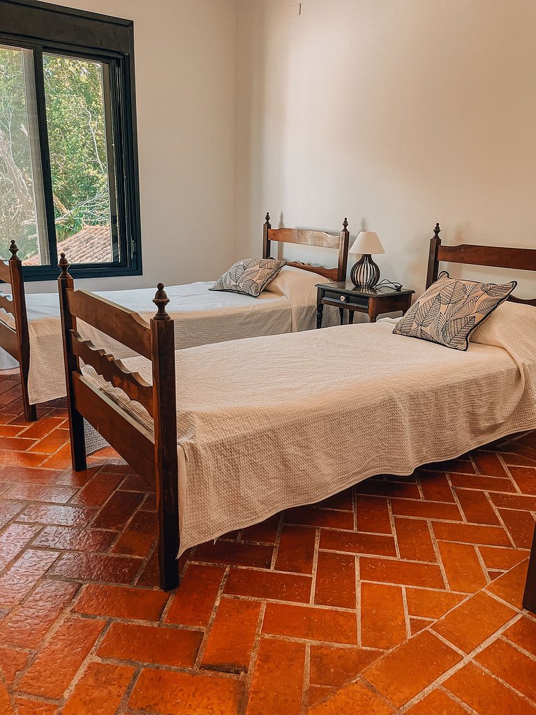 Casa pé na areia com 4 suítes | Guaratuba, Bertioga SP