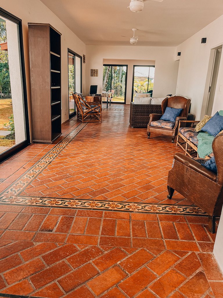 Casa pé na areia com 4 suítes | Guaratuba, Bertioga SP