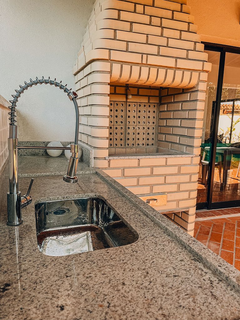 Casa pé na areia com 4 suítes | Guaratuba, Bertioga SP