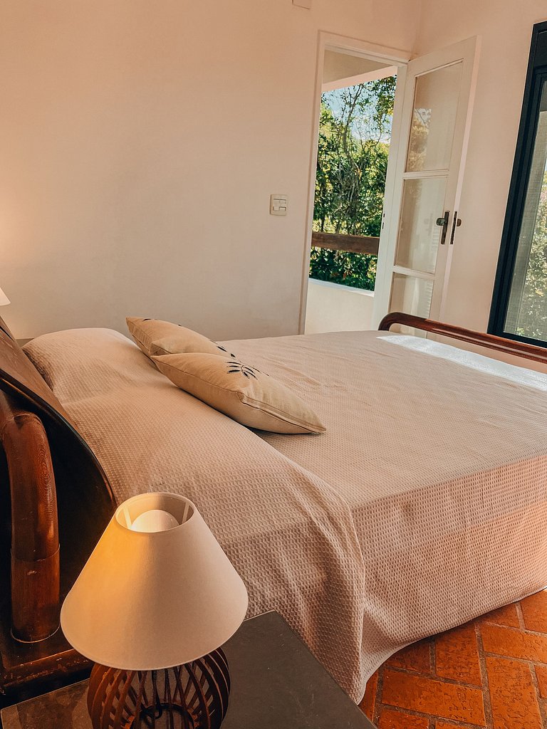Casa pé na areia com 4 suítes | Guaratuba, Bertioga SP