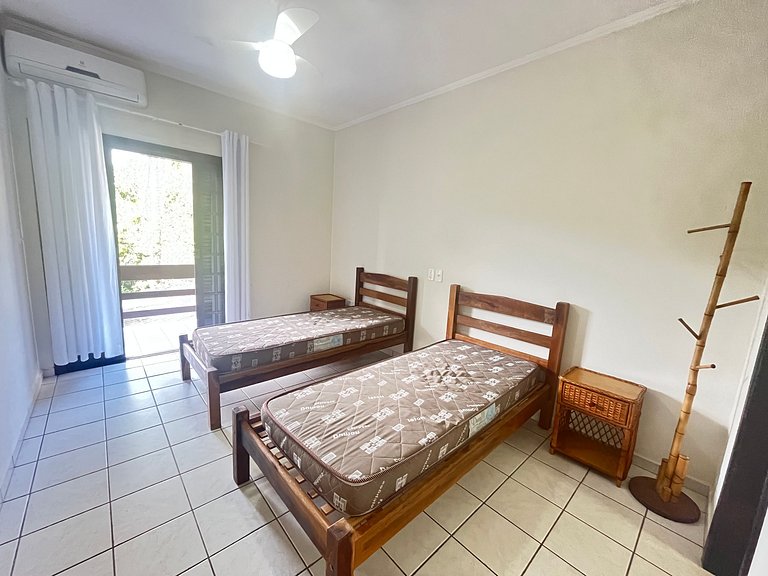 Casa 3326 | 60 m da praia • 5 suítes • Até 12 pessoas • Prai