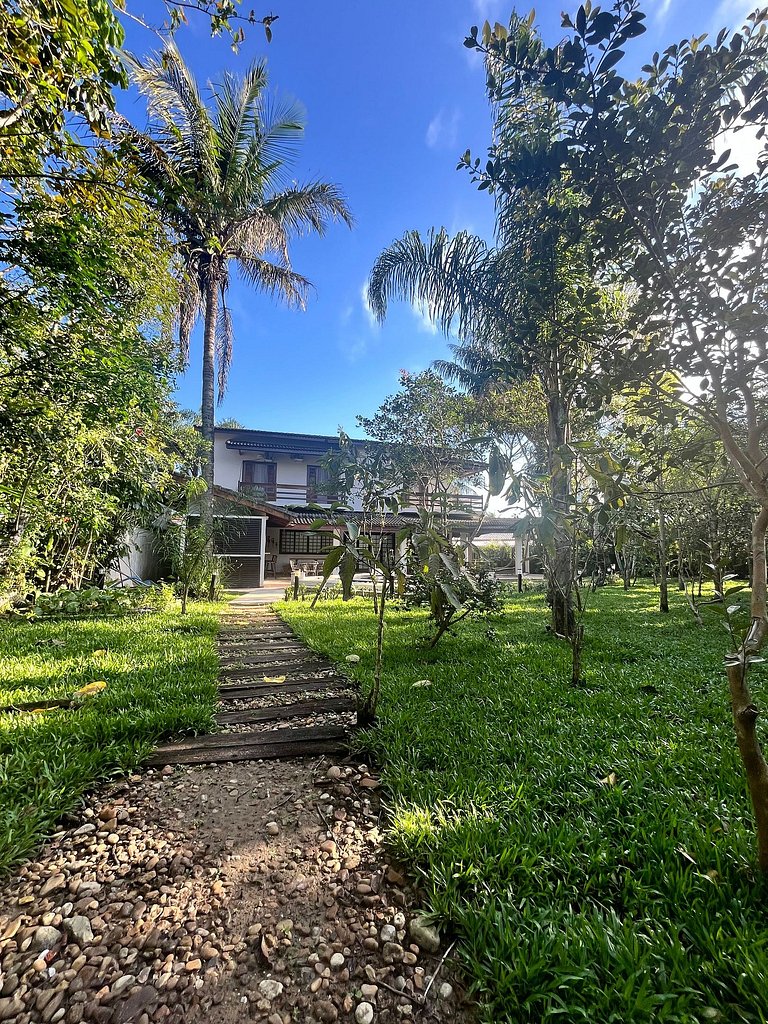 Casa 3326 | 60 m da praia • 5 suítes • Até 12 pessoas • Prai