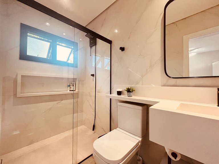 Casa 4426 | 300 m da praia • Piscina aquecida • Até 15 pesso
