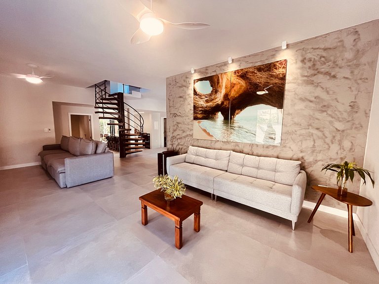 Casa 4426 | 300 m da praia • Piscina aquecida • Até 15 pesso